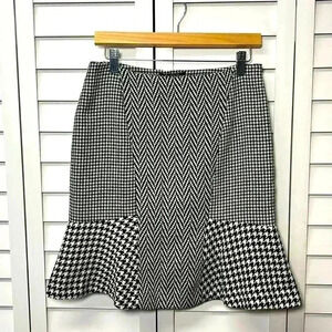 Ann Taylor Wool Blend Houndstooth Herringbone Flounce Skirt Size 4P